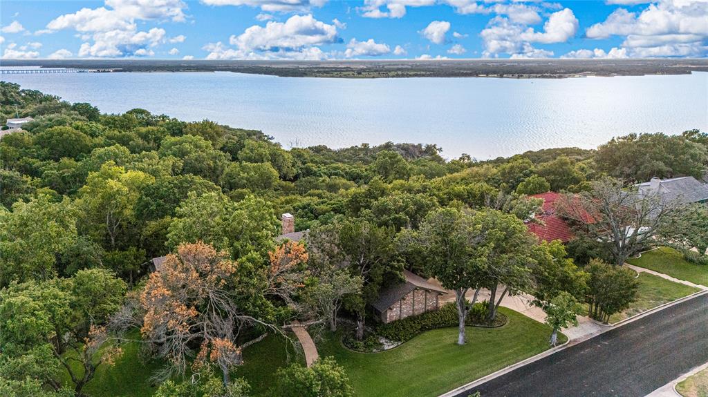 3010 Inverness Drive