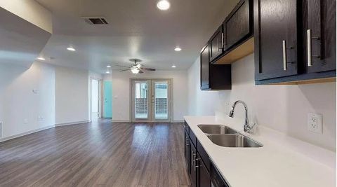 Photo of 1925 Moser Avenue #A3, Dallas, TX 75206 (MLS # 21195180)