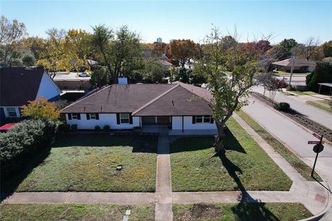 A home in Farmers Branch