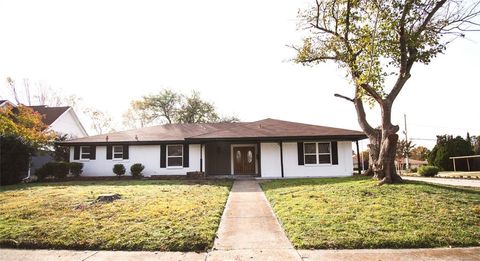 A home in Farmers Branch