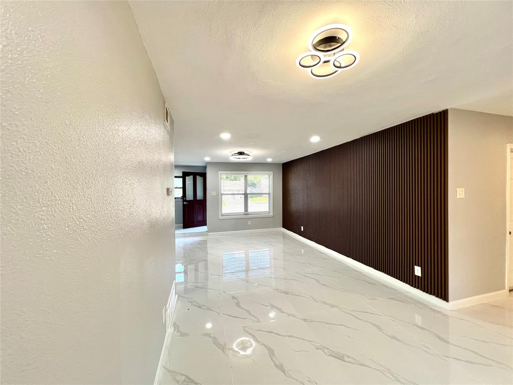 4009 Finley Road