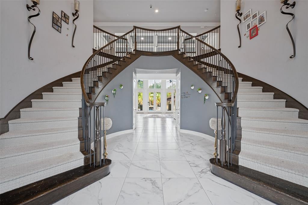 11854 Verona Court
