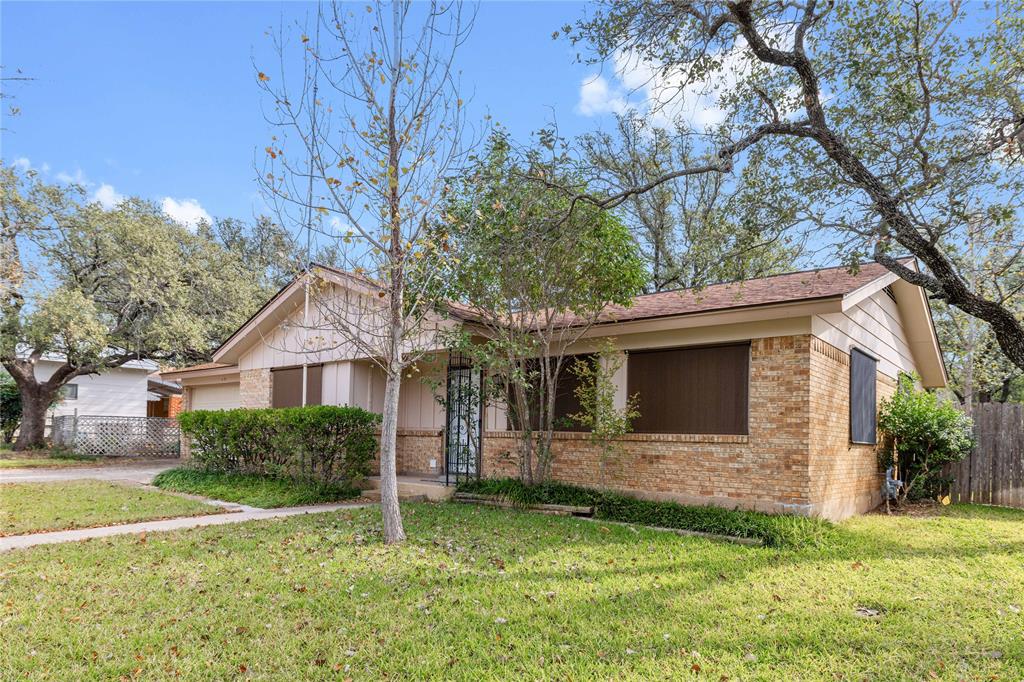 1600 Broadmoor Drive