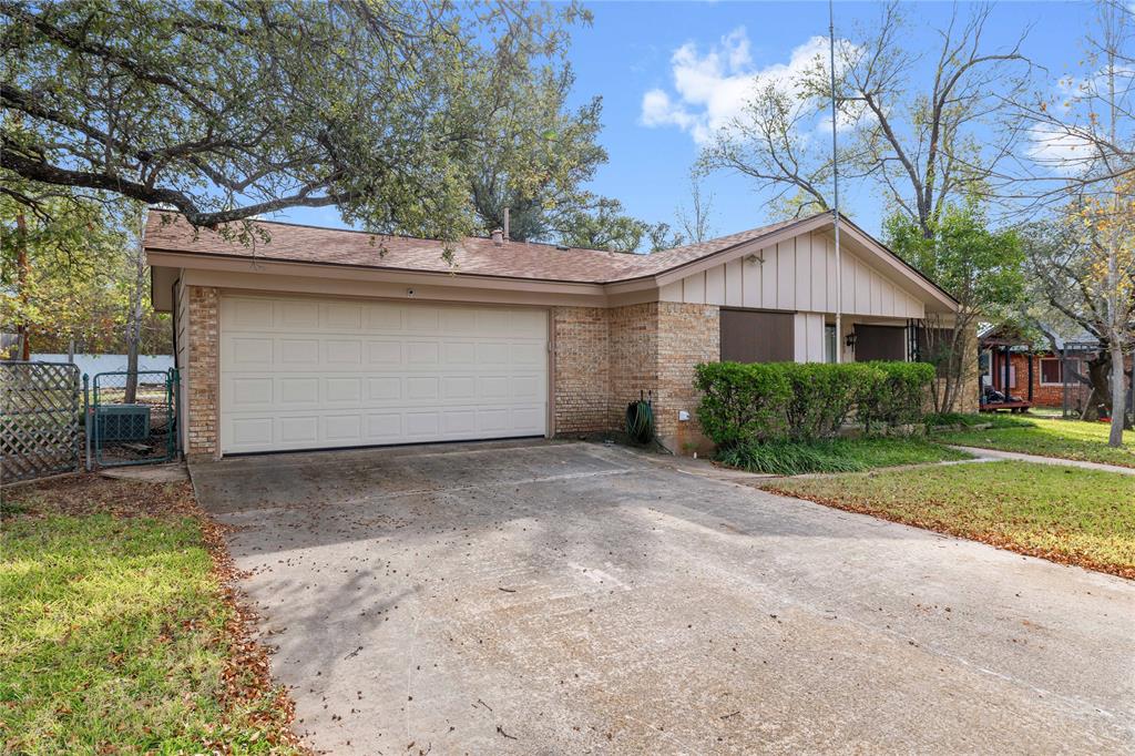 1600 Broadmoor Drive