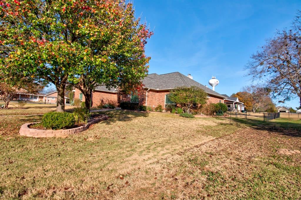 1321 Kiowa Drive E