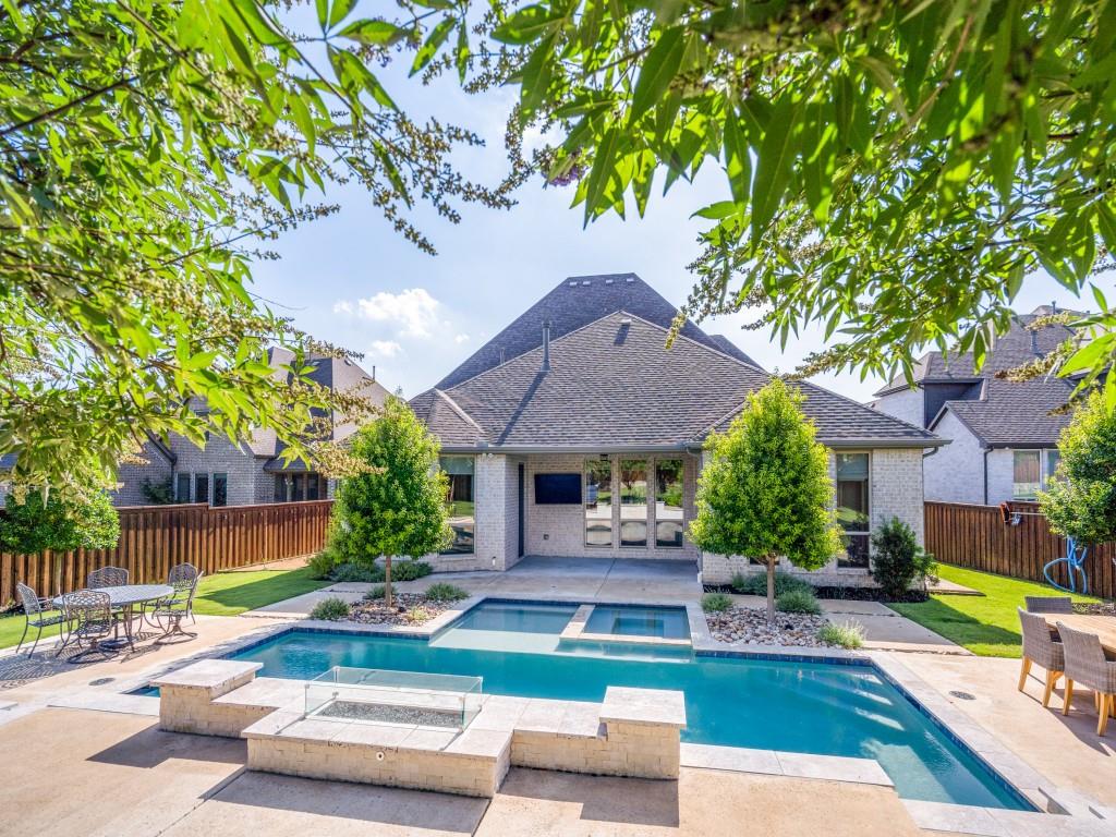 8542 Gerbera Daisy Road