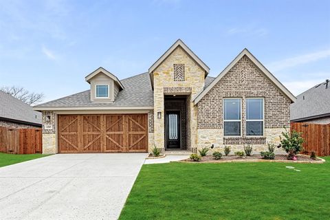 1305 Wrenwood Court Red Oak TX 75154