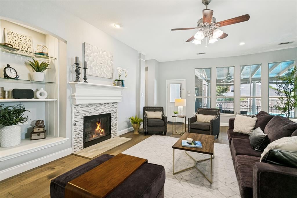 1702 Bluffview Lane