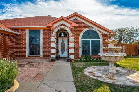 A home in Crowley