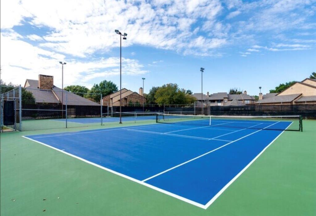 Cloisters Condo The - Residential