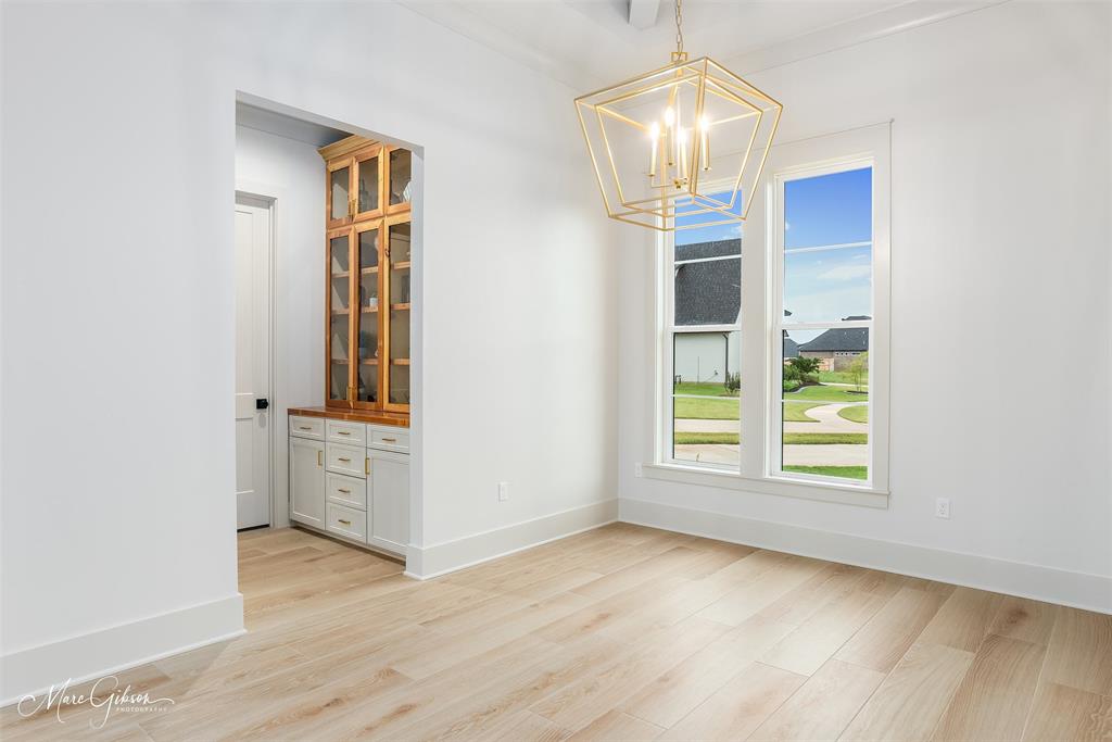 Bossier City, Louisiana 71111, United States, 4 Bedrooms Bedrooms, ,4 BathroomsBathrooms,Residential,Active,44660