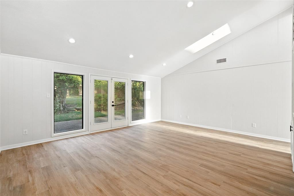 1410 Surrey Court