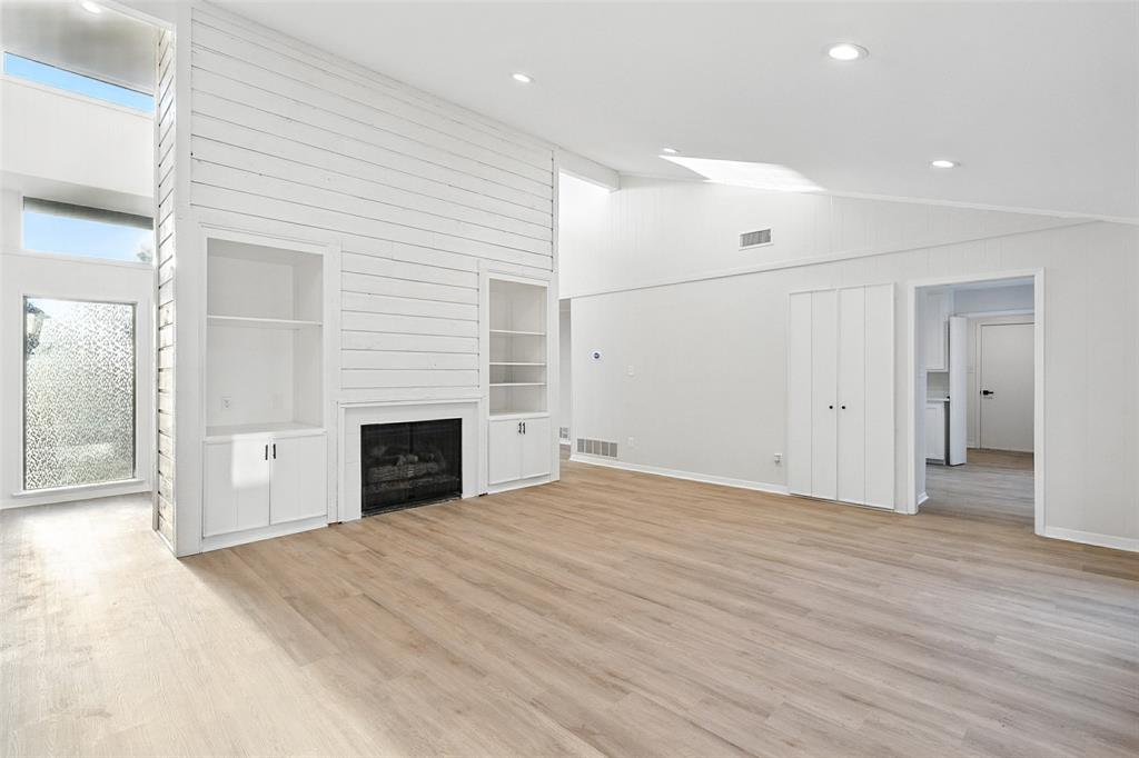 1410 Surrey Court