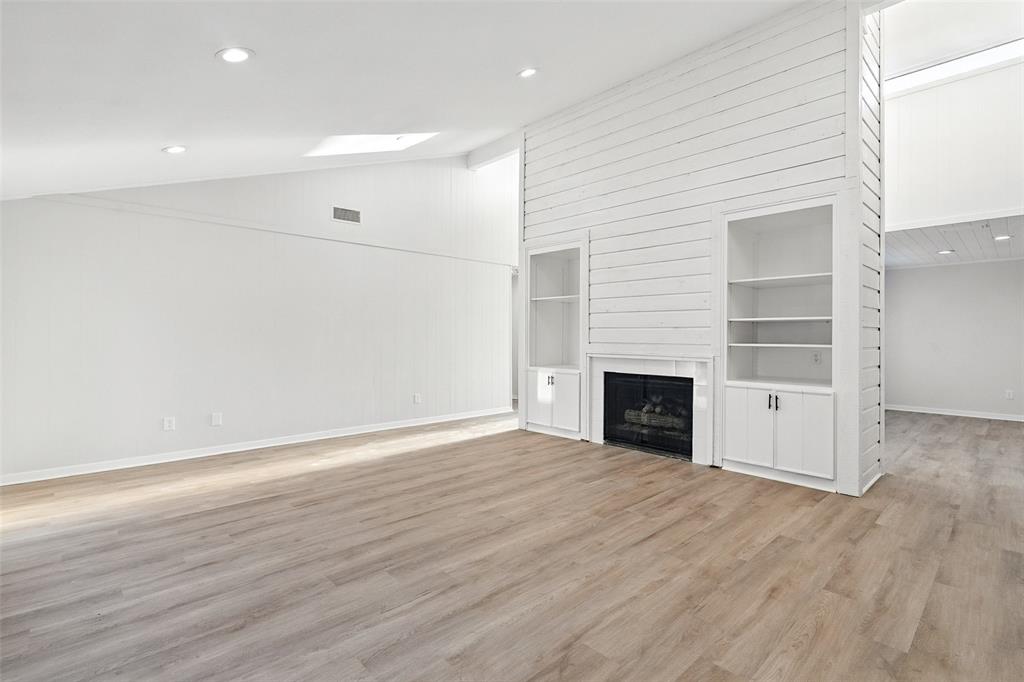 1410 Surrey Court