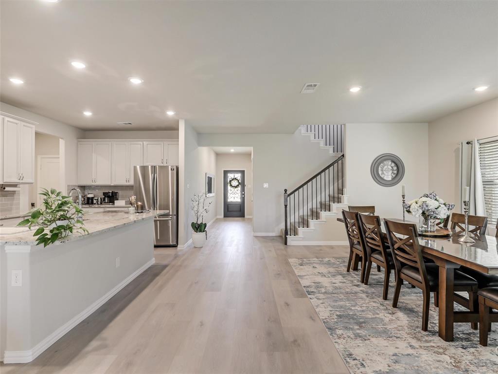 221 Stonebrook Trail