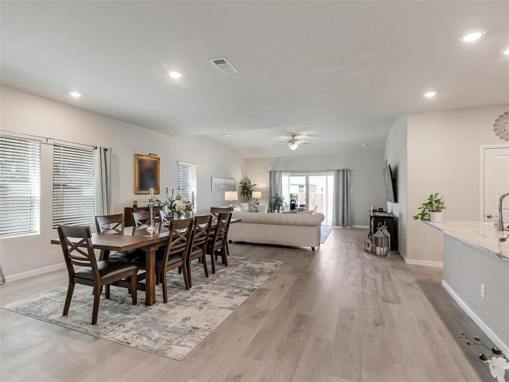 221 Stonebrook Trail