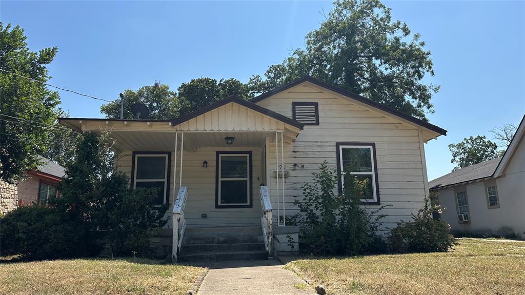 Photo of 3911 Kynard Street, Dallas, TX 75215 (MLS # 21349604)