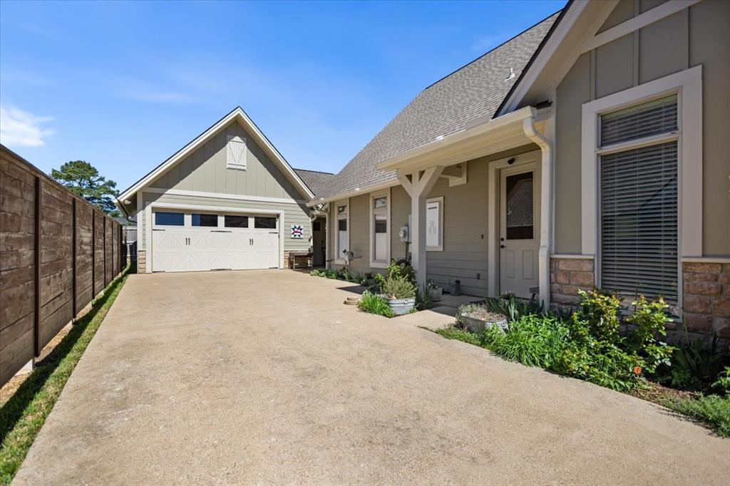 14621 Twin Pines Lane