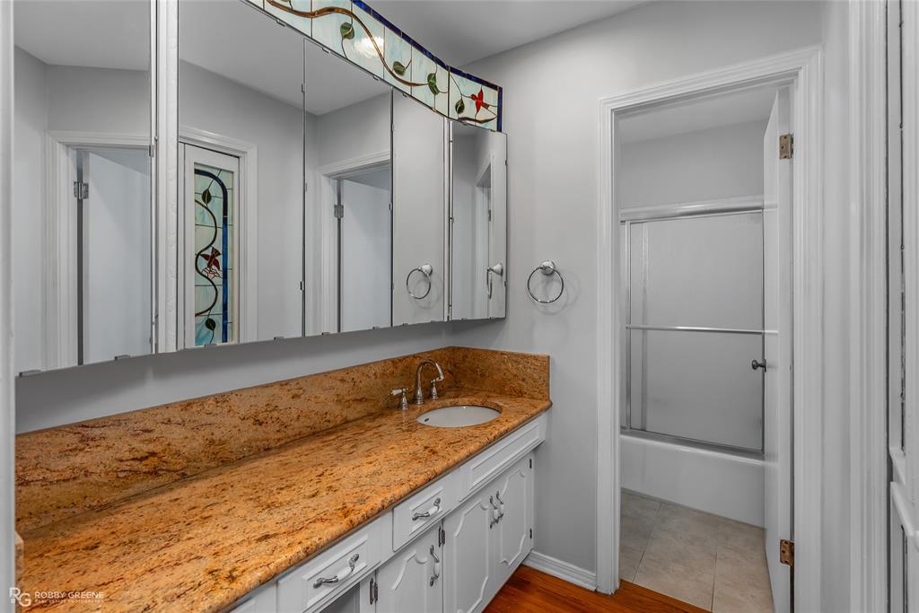 Shreveport, Louisiana 71115, United States, 4 Bedrooms Bedrooms, ,2 BathroomsBathrooms,Residential,Contingent,119803