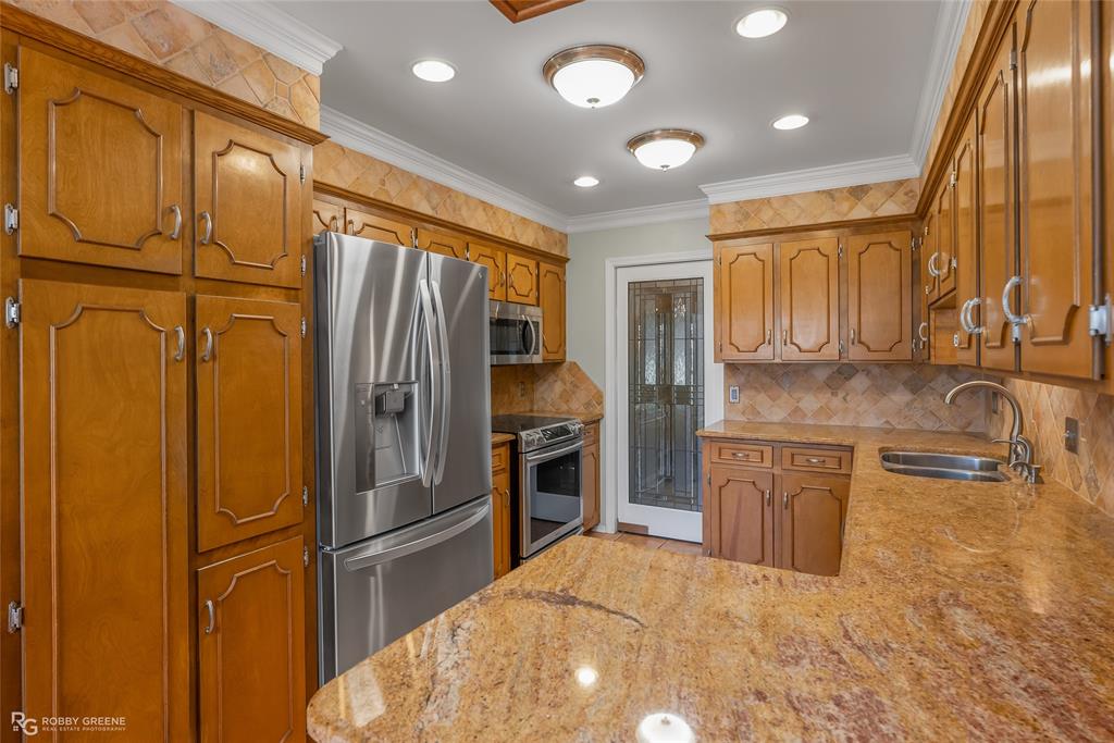 Shreveport, Louisiana 71115, United States, 4 Bedrooms Bedrooms, ,2 BathroomsBathrooms,Residential,Contingent,119803