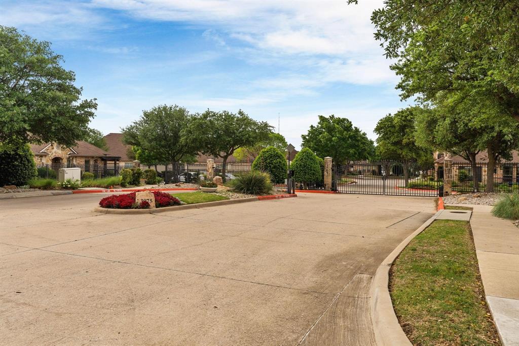 Villas At Willow Grove - Residential