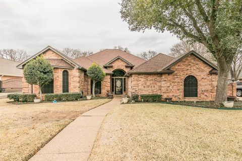 808 Majestic Oaks Court Mansfield TX 76063