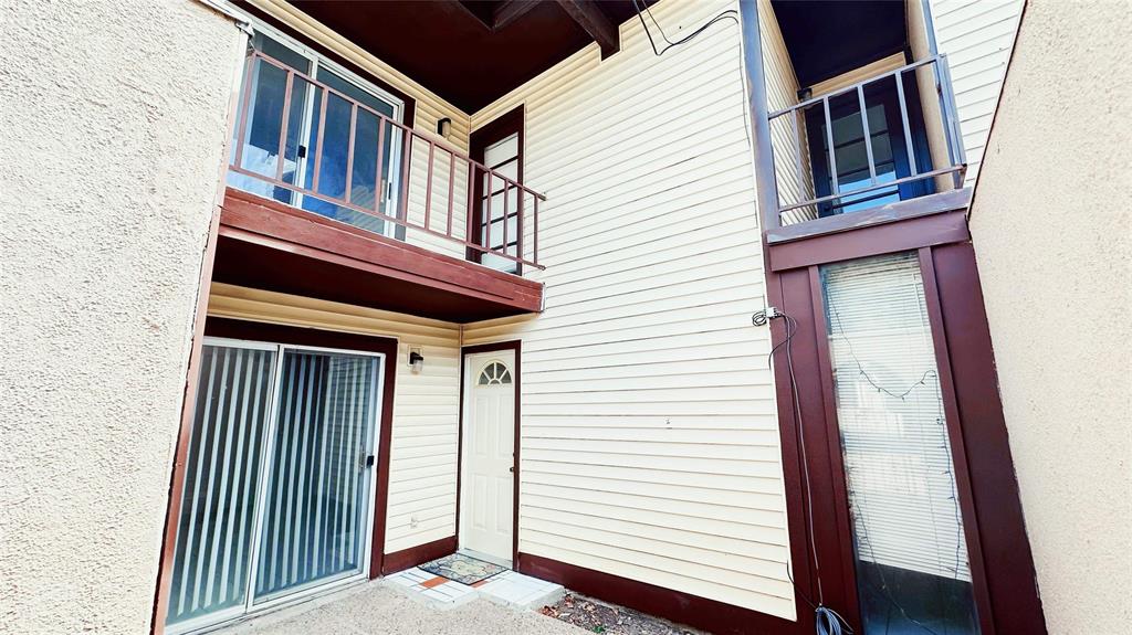 Las Brisas - Residential