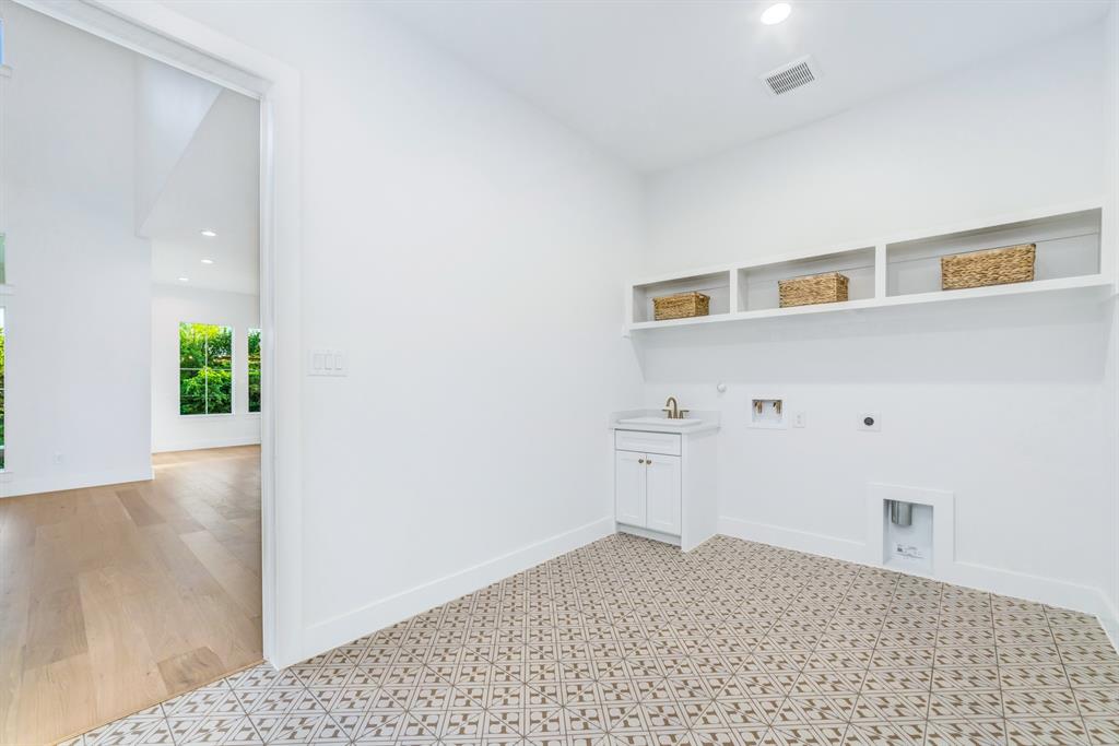 WATERSTONE ESTATES SECTION I - Residential