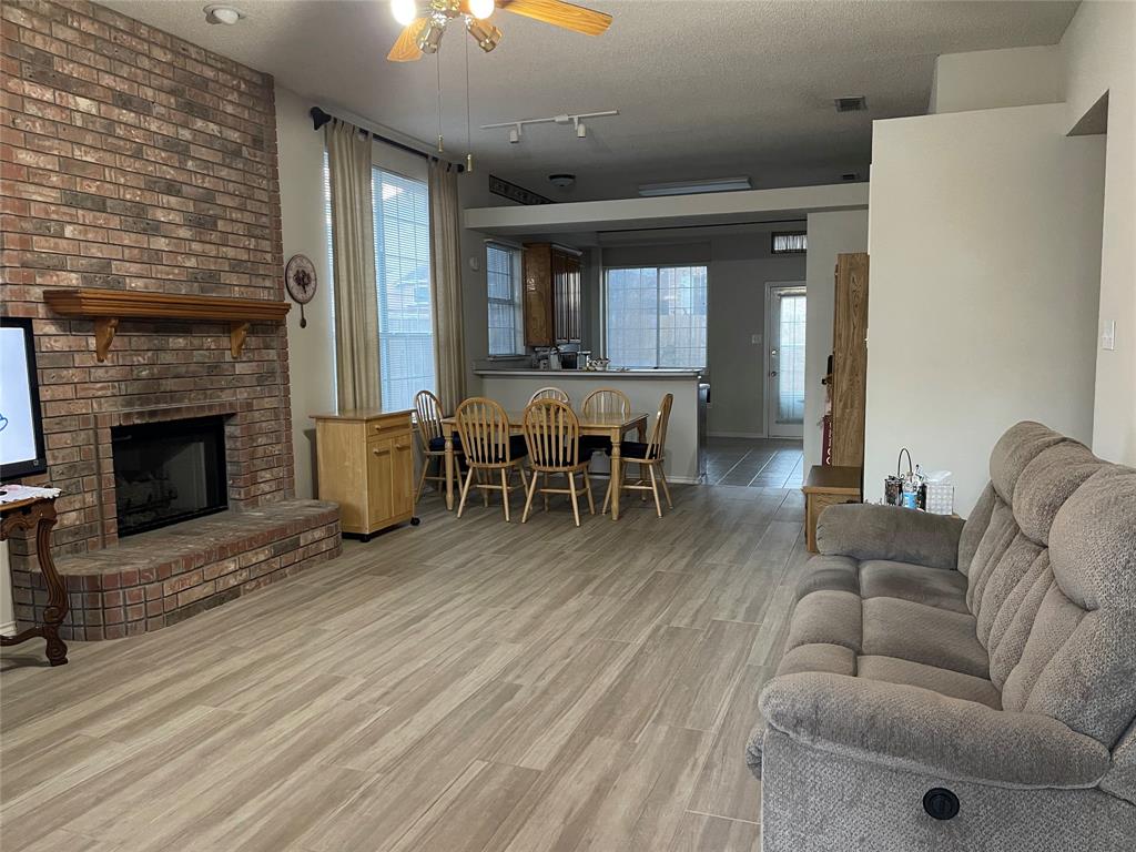 2118 Stoneridge Drive