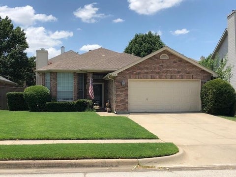 Photo of 2118 Stoneridge Drive, Keller, TX 76248 (MLS # 21401808)
