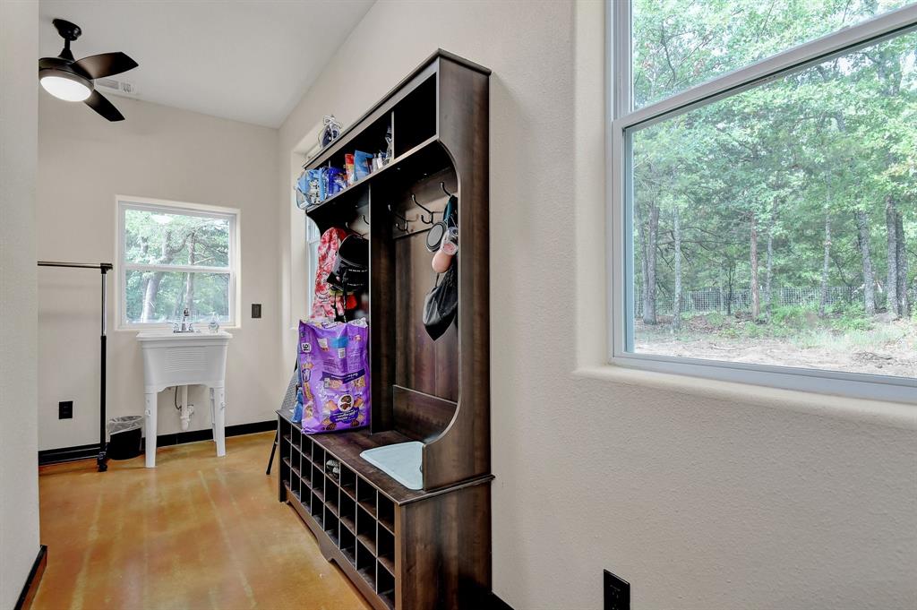 De Los Santos G - Residential Lease