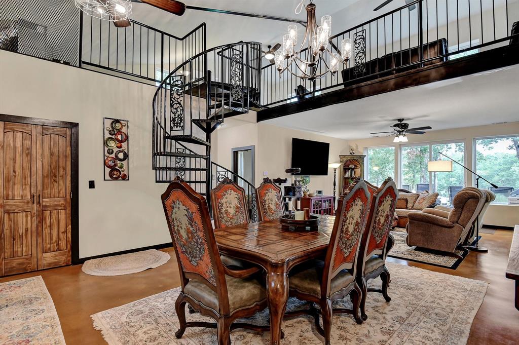 De Los Santos G - Residential Lease