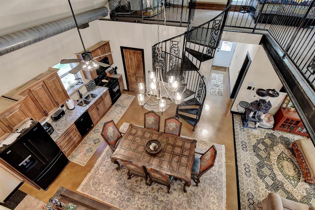 De Los Santos G - Residential Lease