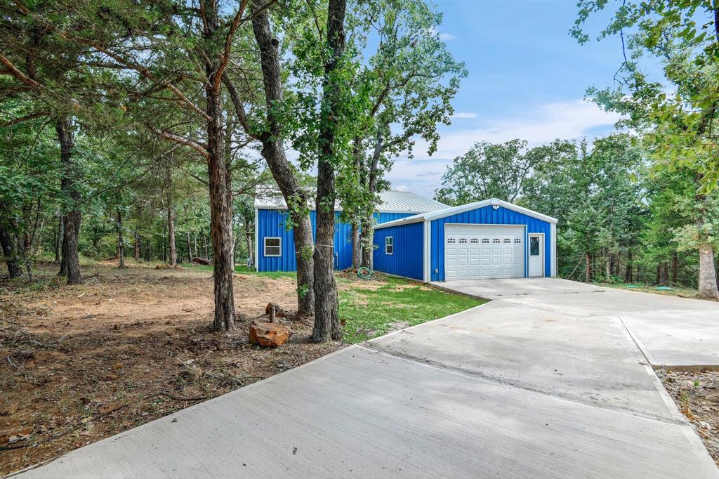 De Los Santos G - Residential Lease