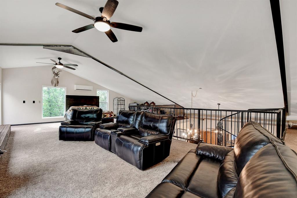 De Los Santos G - Residential Lease