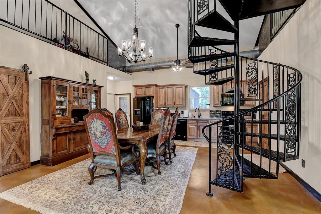 De Los Santos G - Residential Lease