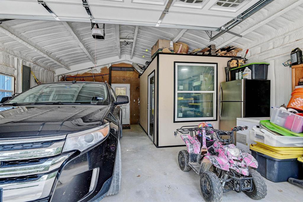 De Los Santos G - Residential Lease