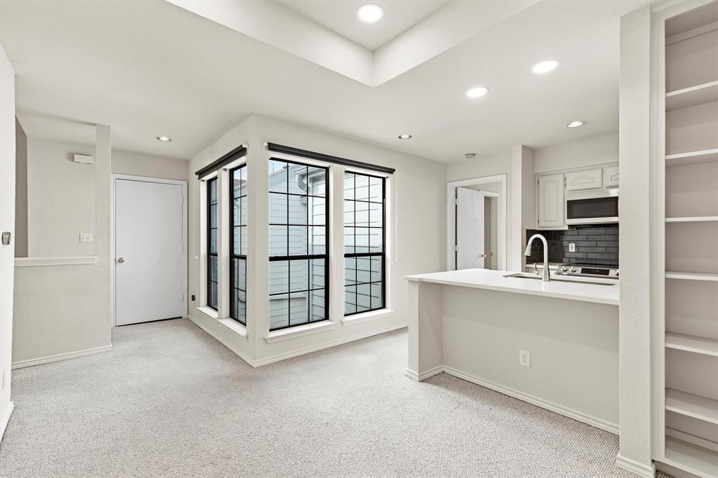 Boardwalk On The Pkwy Condos - Residential