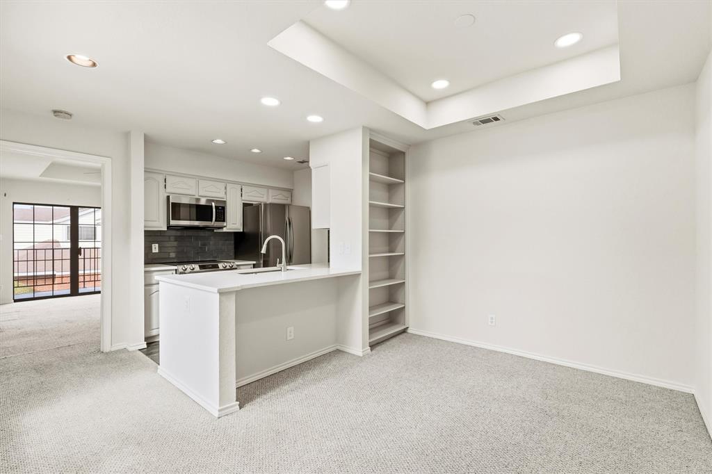 Boardwalk On The Pkwy Condos - Residential