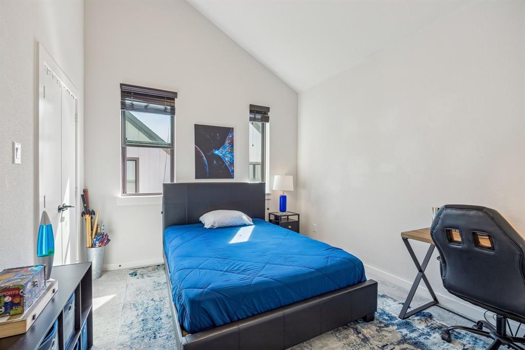 Fort Worth Ave Twnhms - Residential