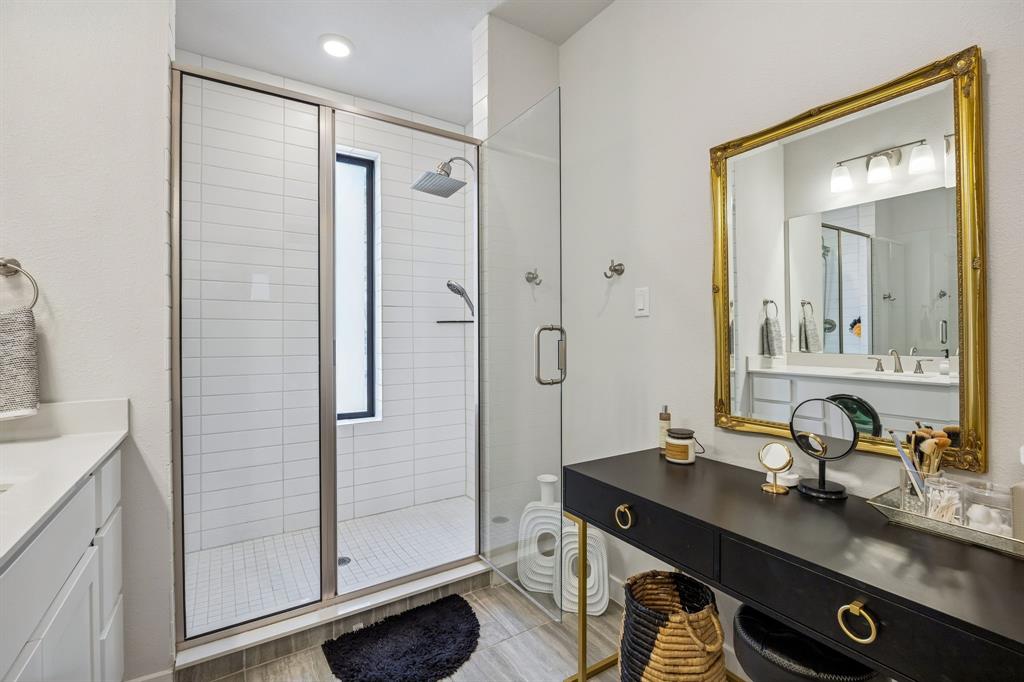 Fort Worth Ave Twnhms - Residential