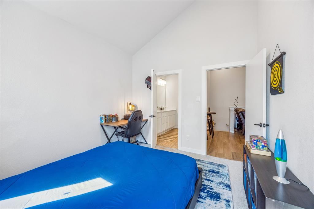 Fort Worth Ave Twnhms - Residential