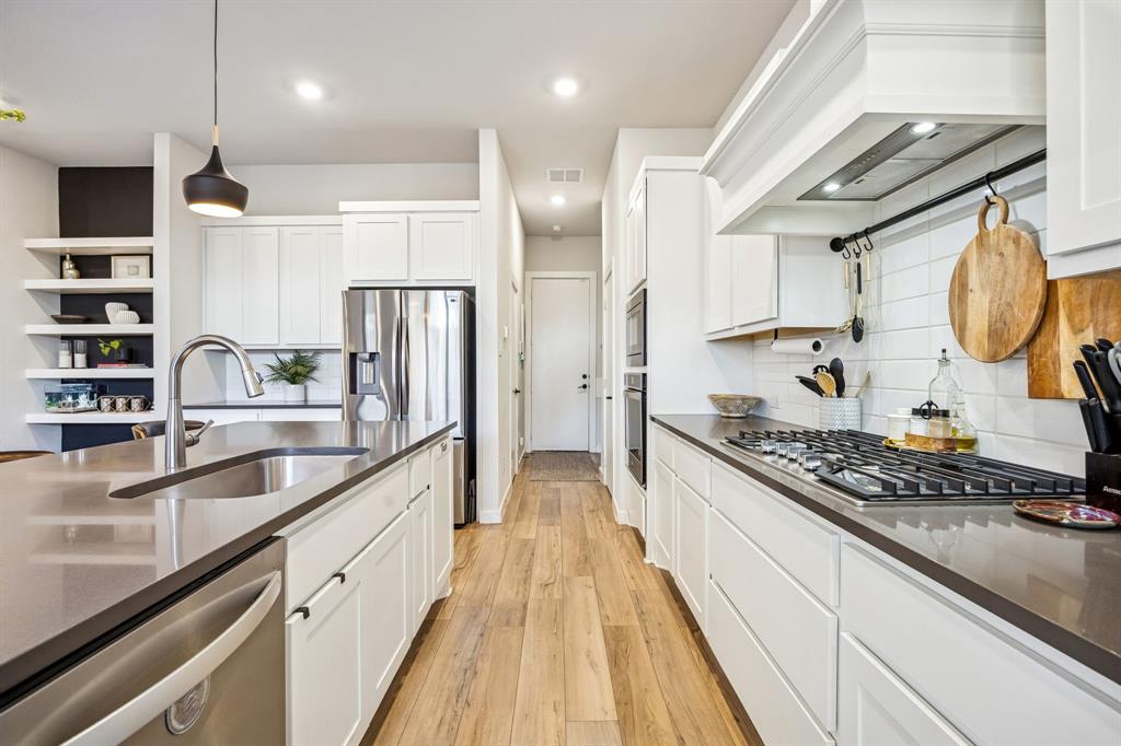 Fort Worth Ave Twnhms - Residential