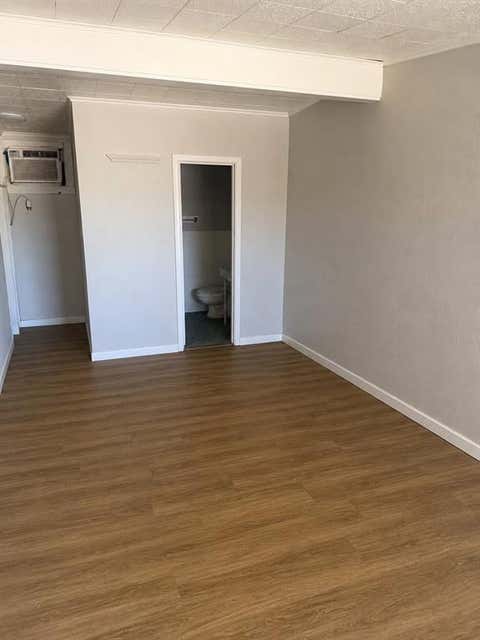 Photo of 901 W 7th Street, Texarkana, TX 75501 (MLS # 21362622)
