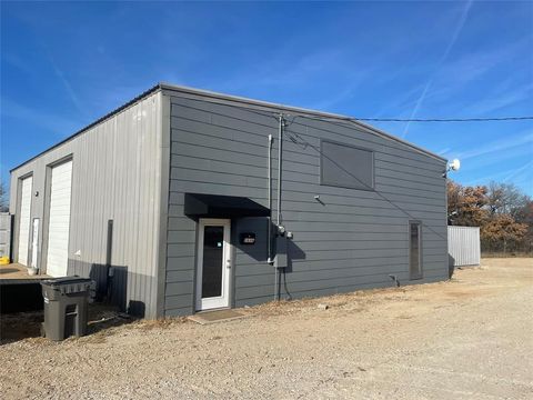 2606 Hwy 16 S Graham TX 76450