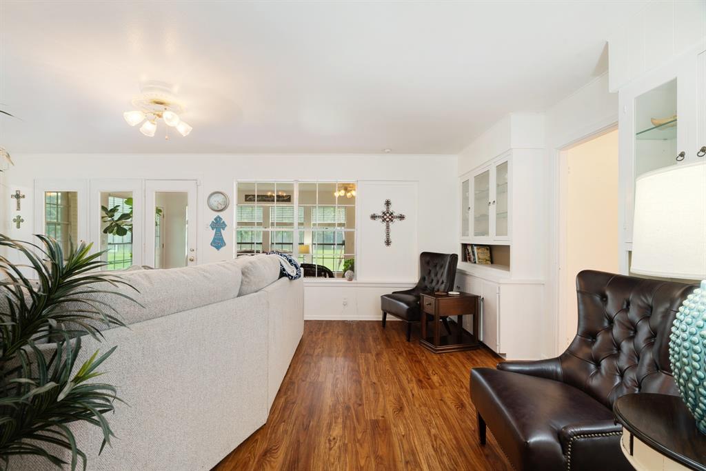3175 Laurel Lane