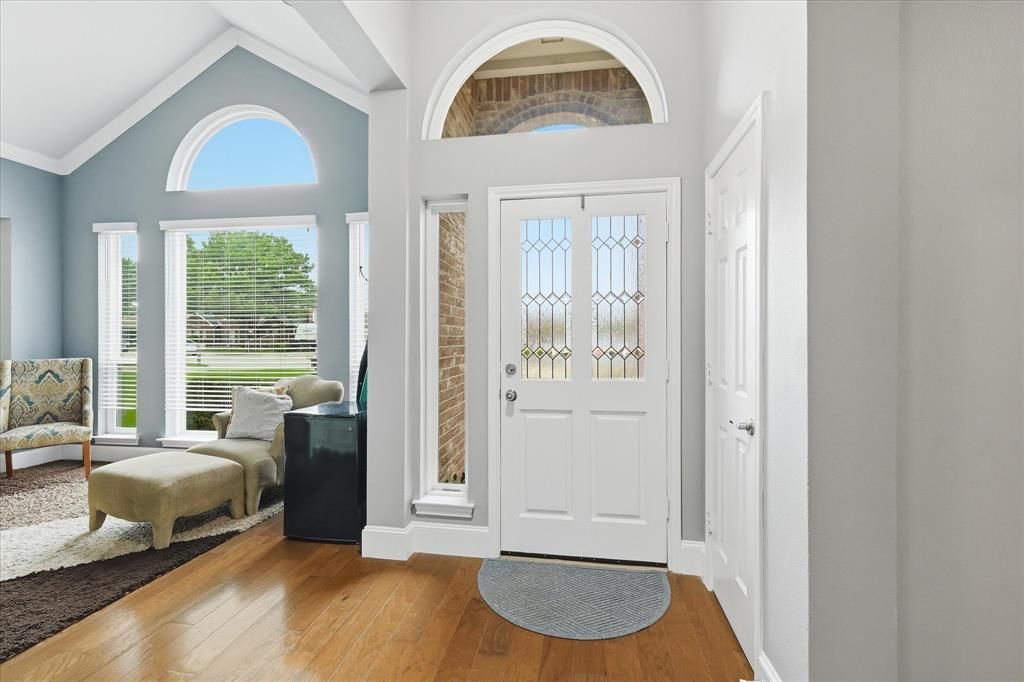 Photo of 668 Park Lane, Highland Village, TX 75077 (MLS # 21240246)