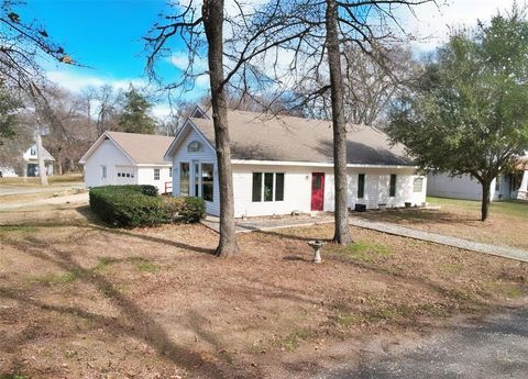 Photo of 287 Private Road 5936, Yantis, TX 75497 (MLS # 21151603)