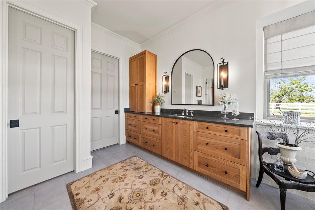 Hickory Hill Estate - Residential