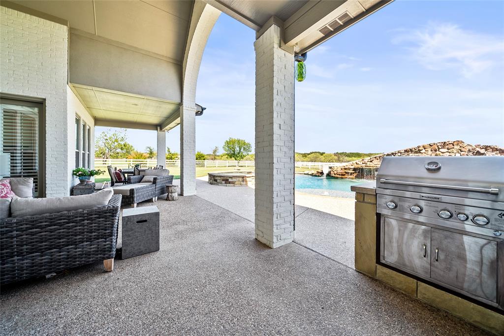 Hickory Hill Estate - Residential